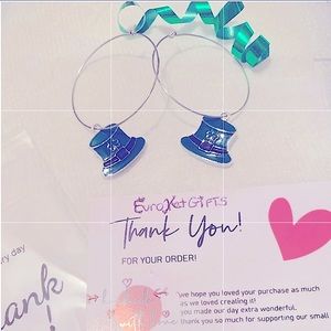 LUCKY Charm Silver Medium Hoop Earrings alike Enamel ST Patty’s Day Charms NEW